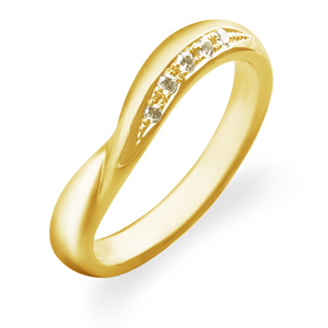 人気上昇中の素材「イエローゴールド」の結婚指輪の魅力